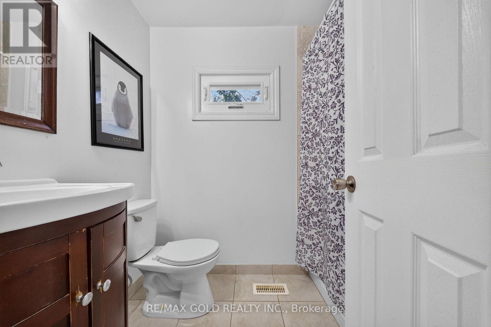 10 Jeffrey Street Property Photo 29