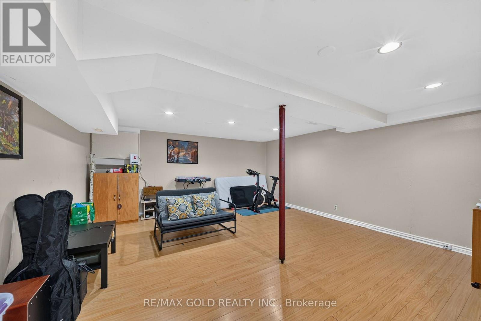 10 Jeffrey Street Property Photo 36