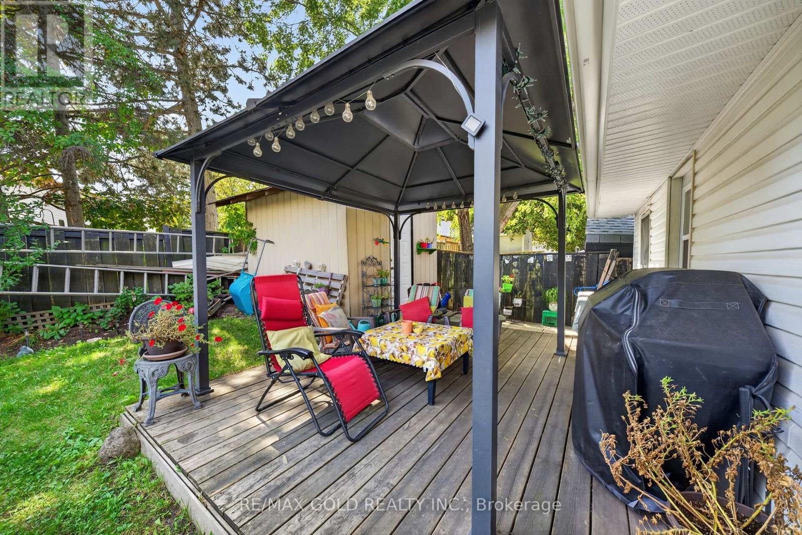 10 Jeffrey Street Property Photo 45