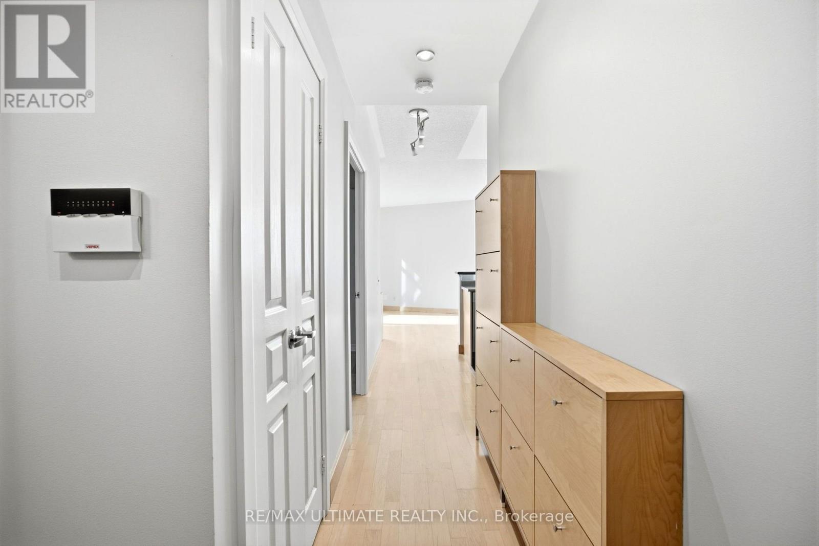 1113 - 5 Marine Parade Drive Property Photo 8