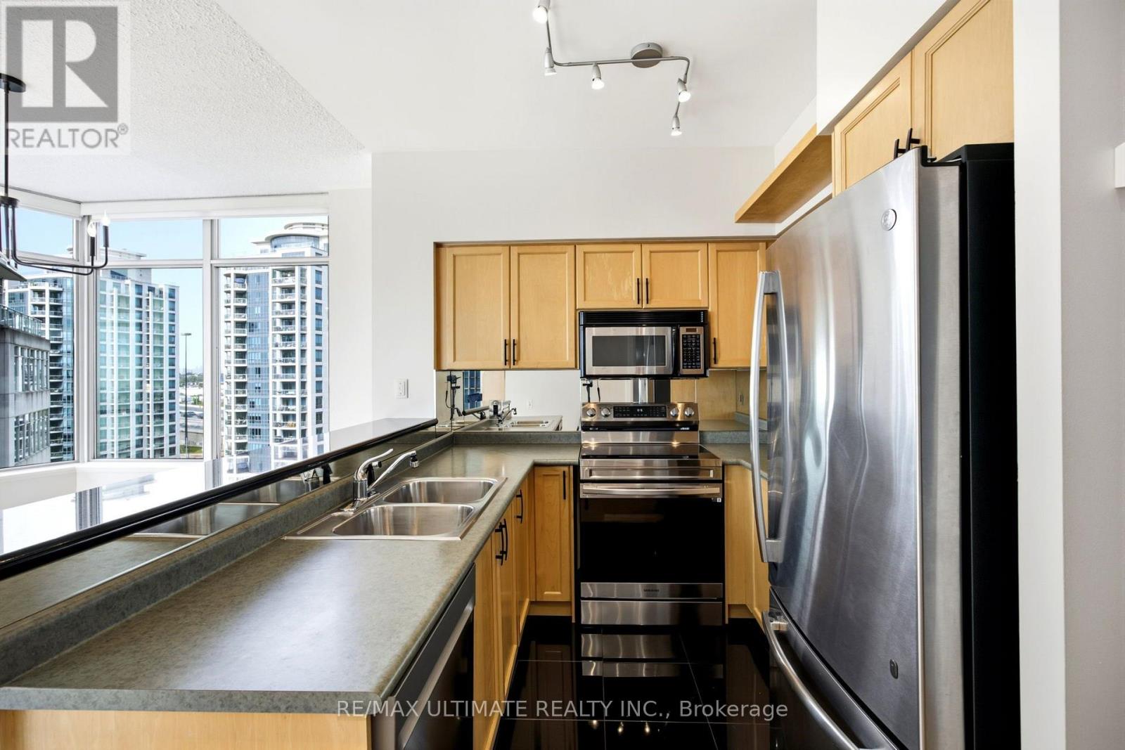 1113 - 5 Marine Parade Drive Property Photo 11