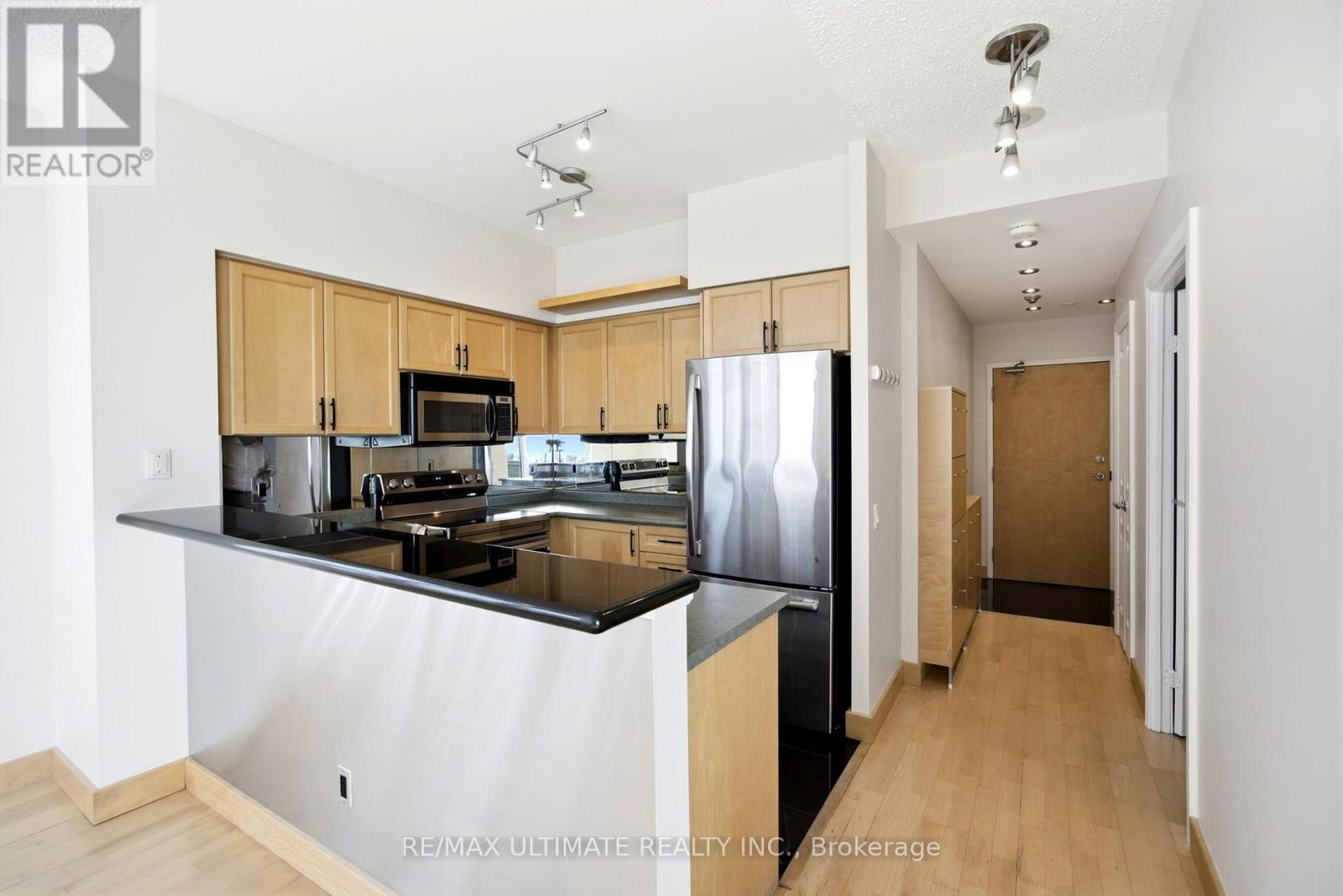1113 - 5 Marine Parade Drive Property Photo 12