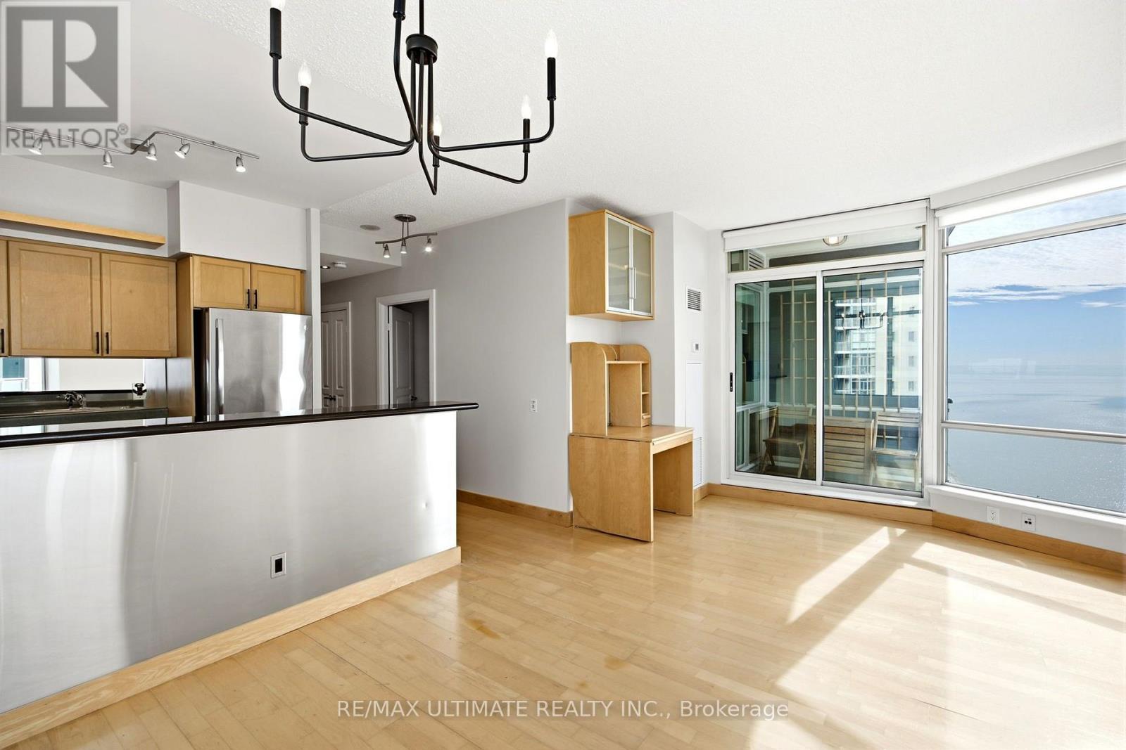 1113 - 5 Marine Parade Drive Property Photo 13