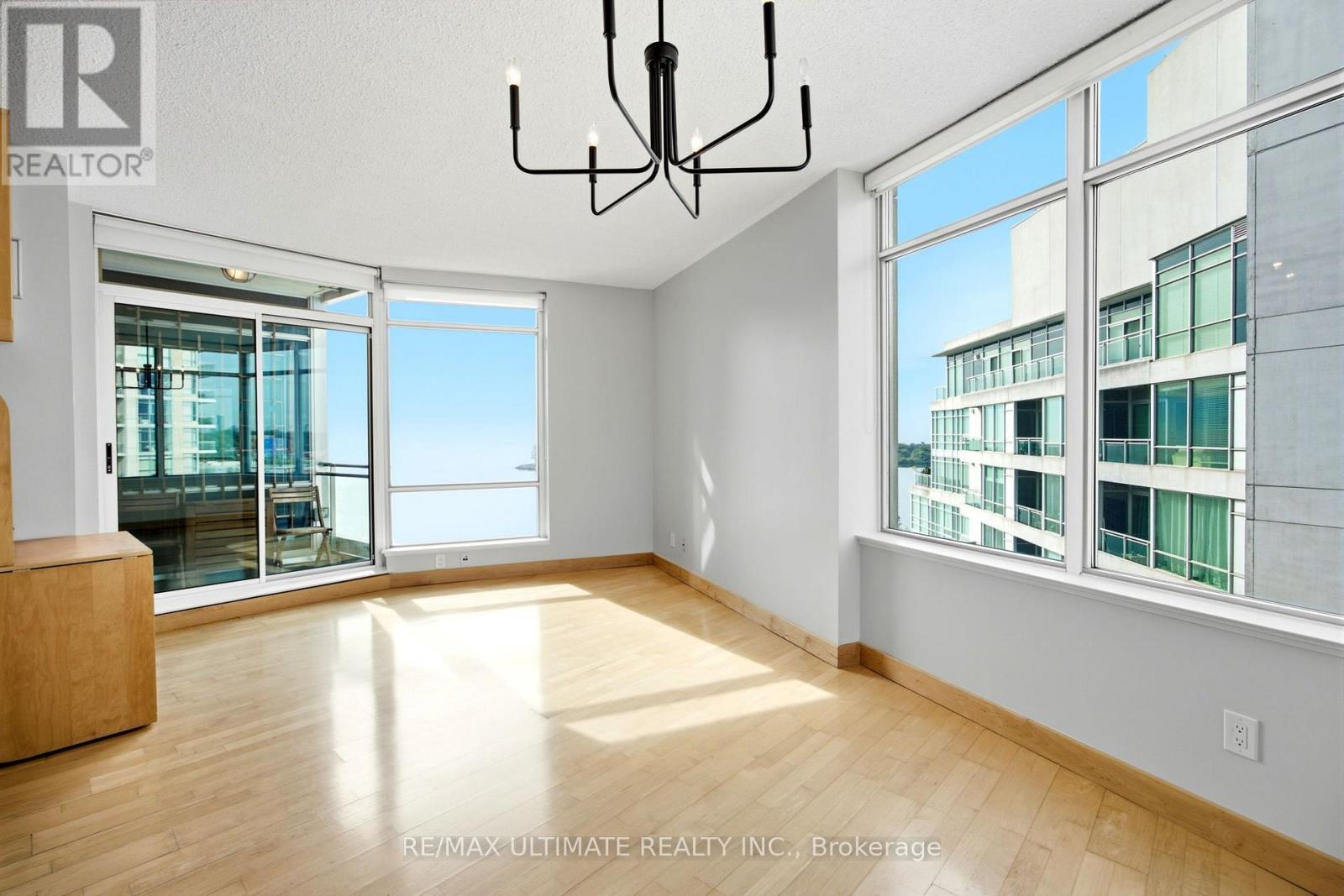 1113 - 5 Marine Parade Drive Property Photo 18