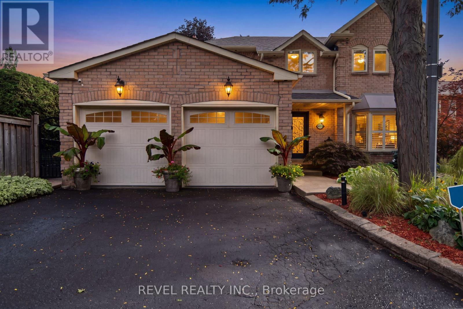 6624 Mockingbird Lane Property Photo 1