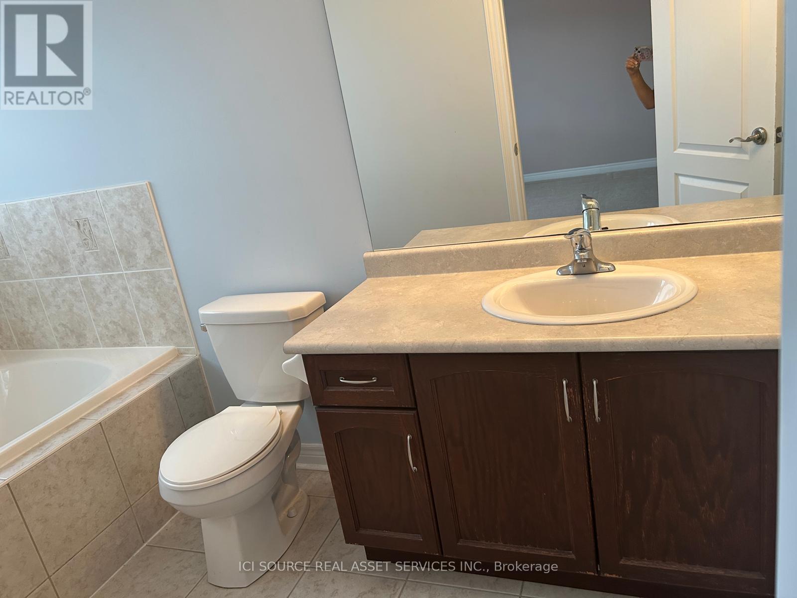 Upper - 11 Pomell Trail Property Photo 32