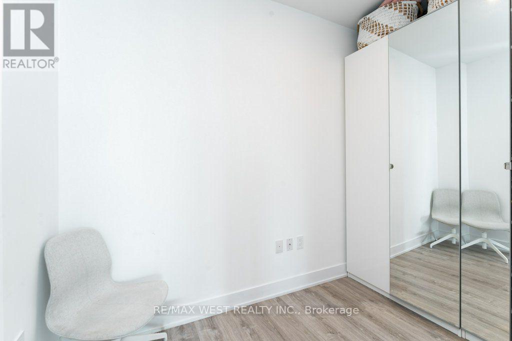 3206 - 20 Shore Breeze Drive Property Photo 6