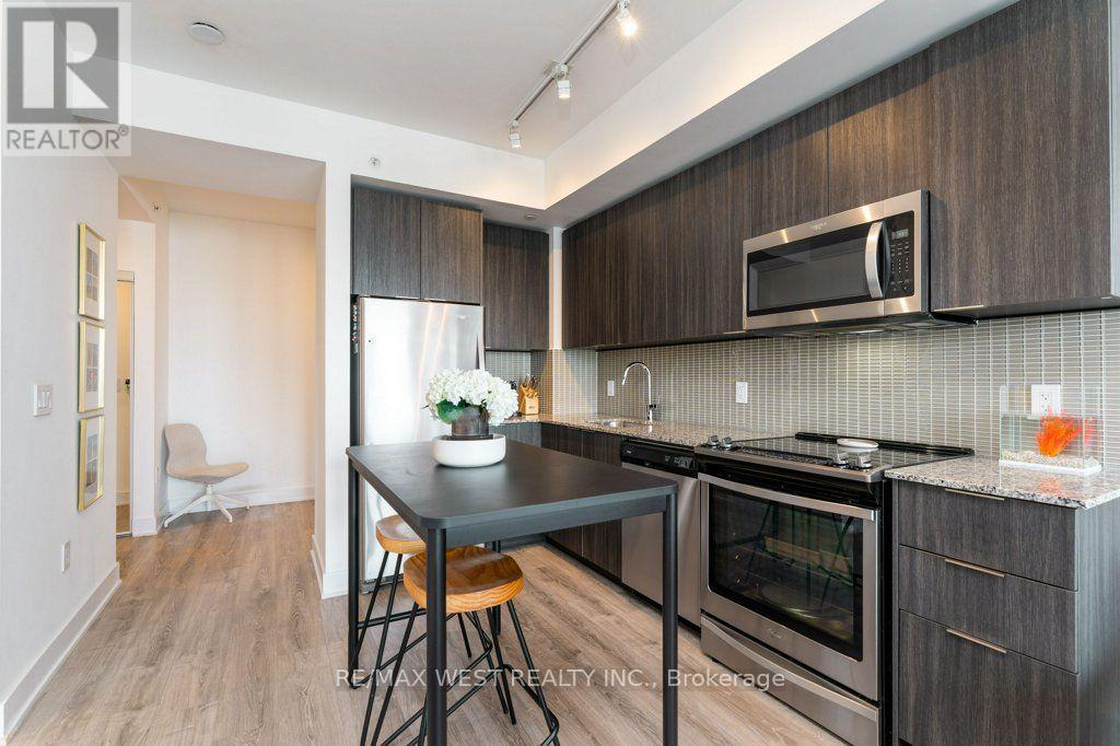 3206 - 20 Shore Breeze Drive Property Photo 7