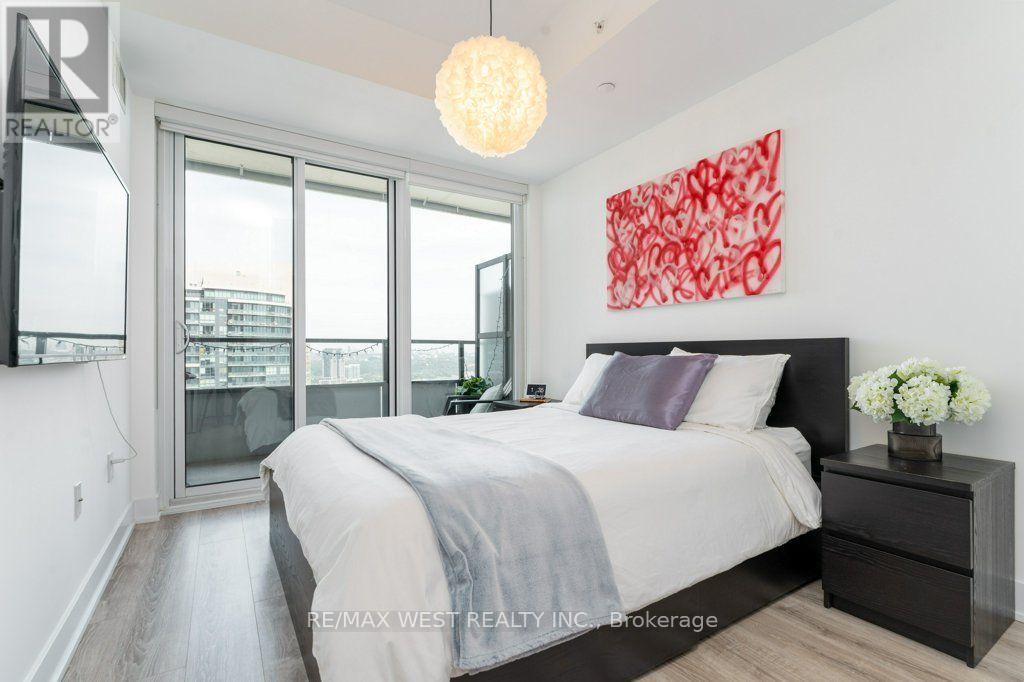 3206 - 20 Shore Breeze Drive Property Photo 11