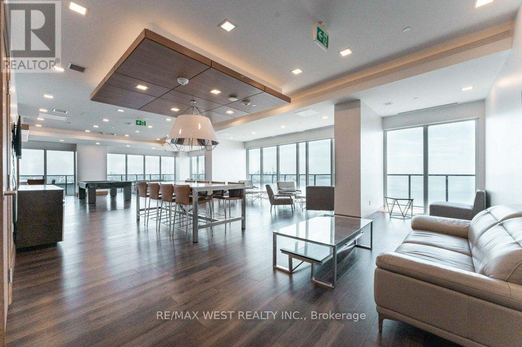 3206 - 20 Shore Breeze Drive Property Photo 17