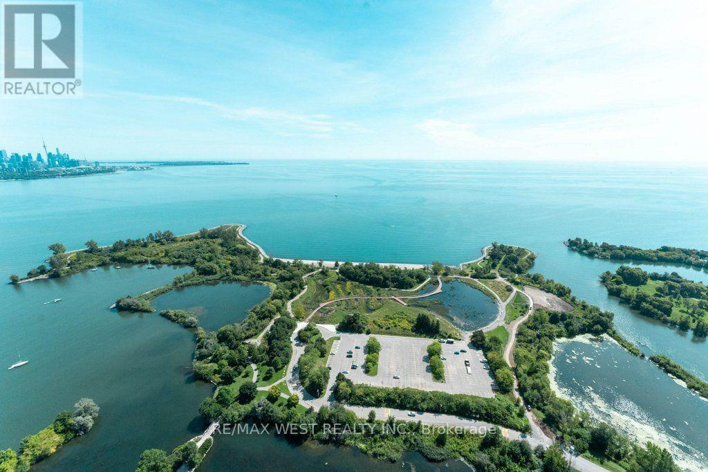 3206 - 20 Shore Breeze Drive Property Photo 20