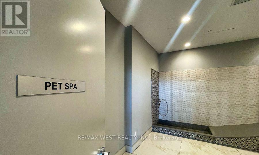 3206 - 20 Shore Breeze Drive Property Photo 28