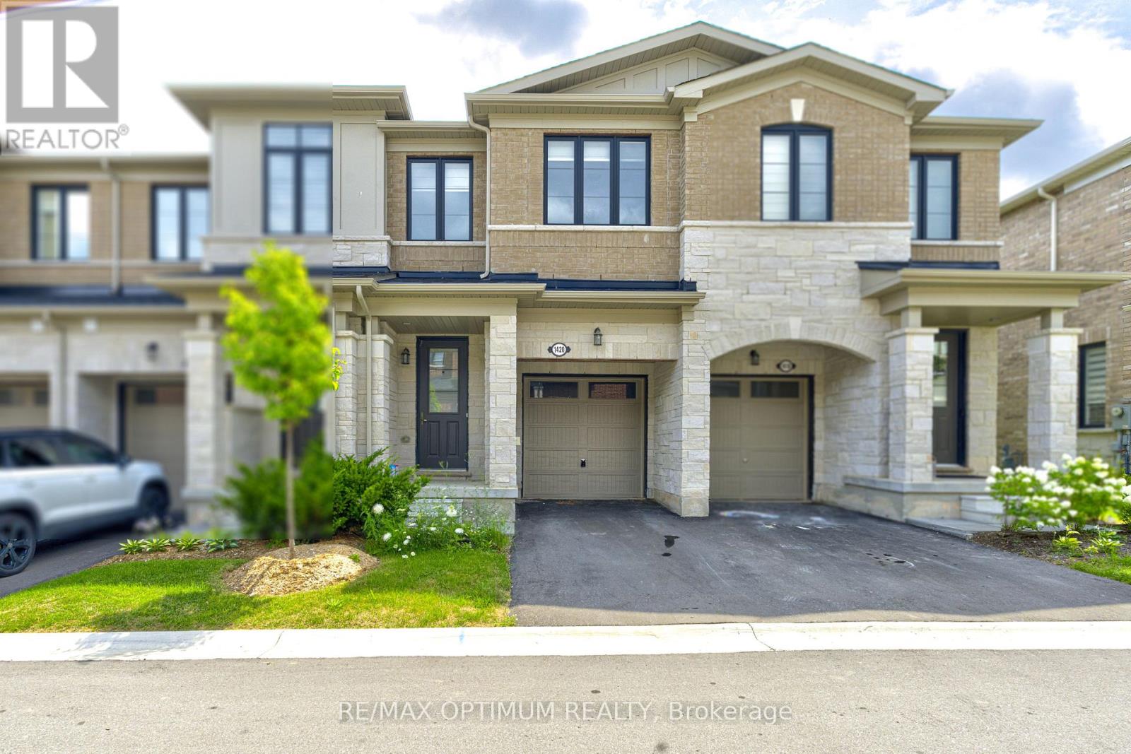 1420 Oakmont Common Property Photo 1