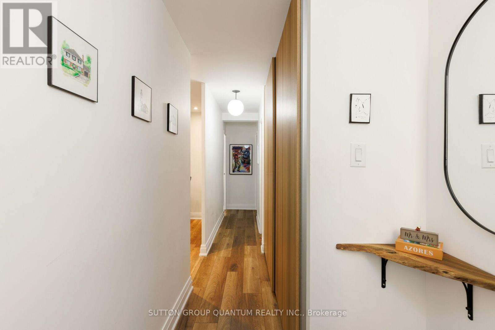 401 - 15 Elizabeth Street N Property Photo 6