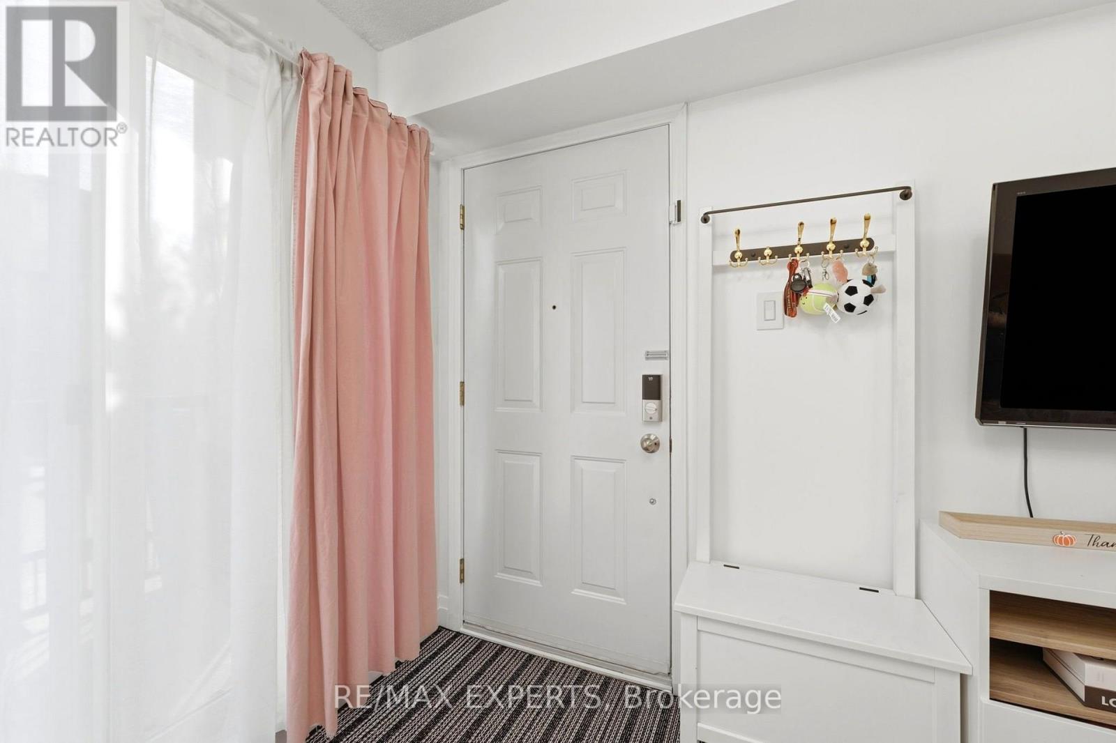 2025 - 85 George Appleton Way Property Photo 5