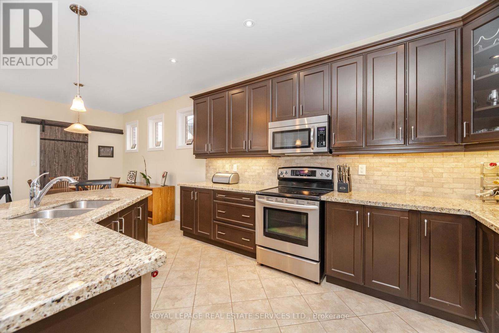 444 Coombs Court Property Photo 18