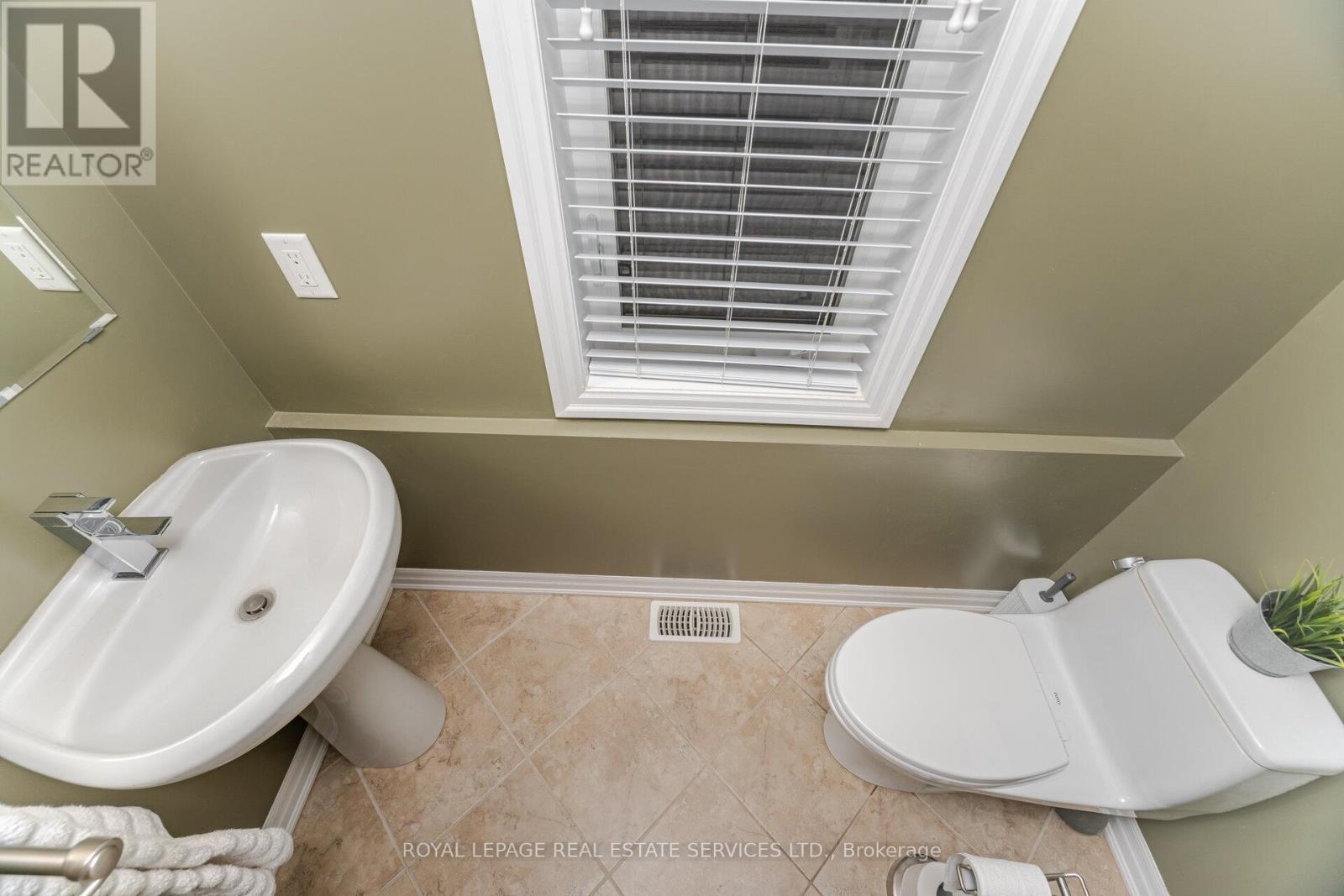 444 Coombs Court Property Photo 21