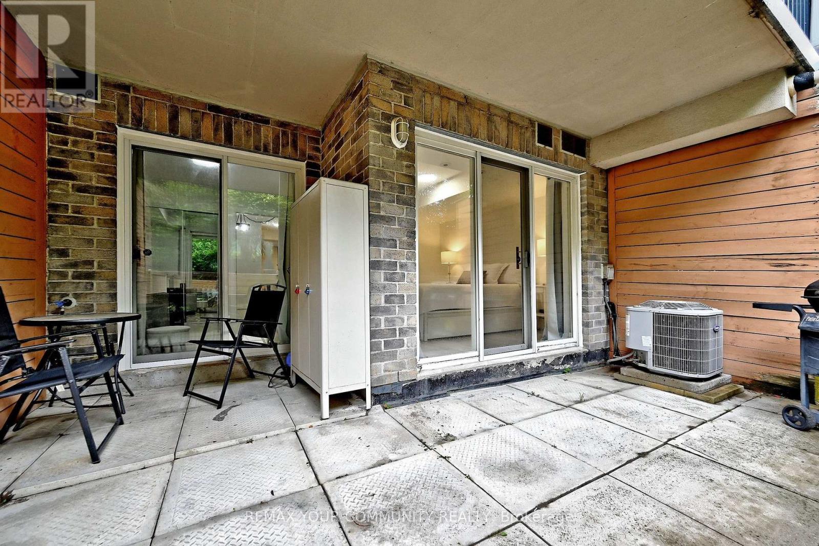 1047 - 115 George Appleton Way Property Photo 33