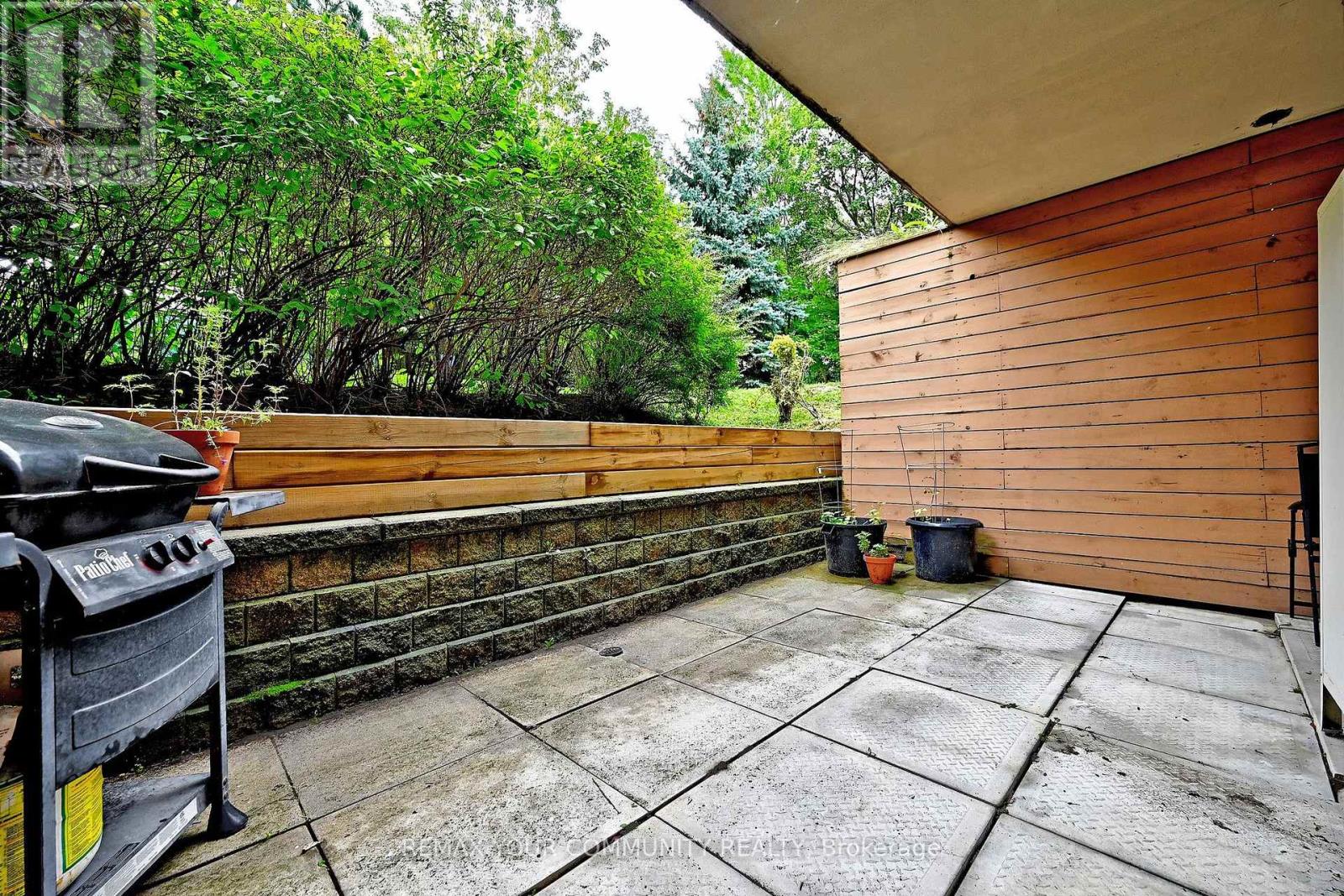 1047 - 115 George Appleton Way Property Photo 34