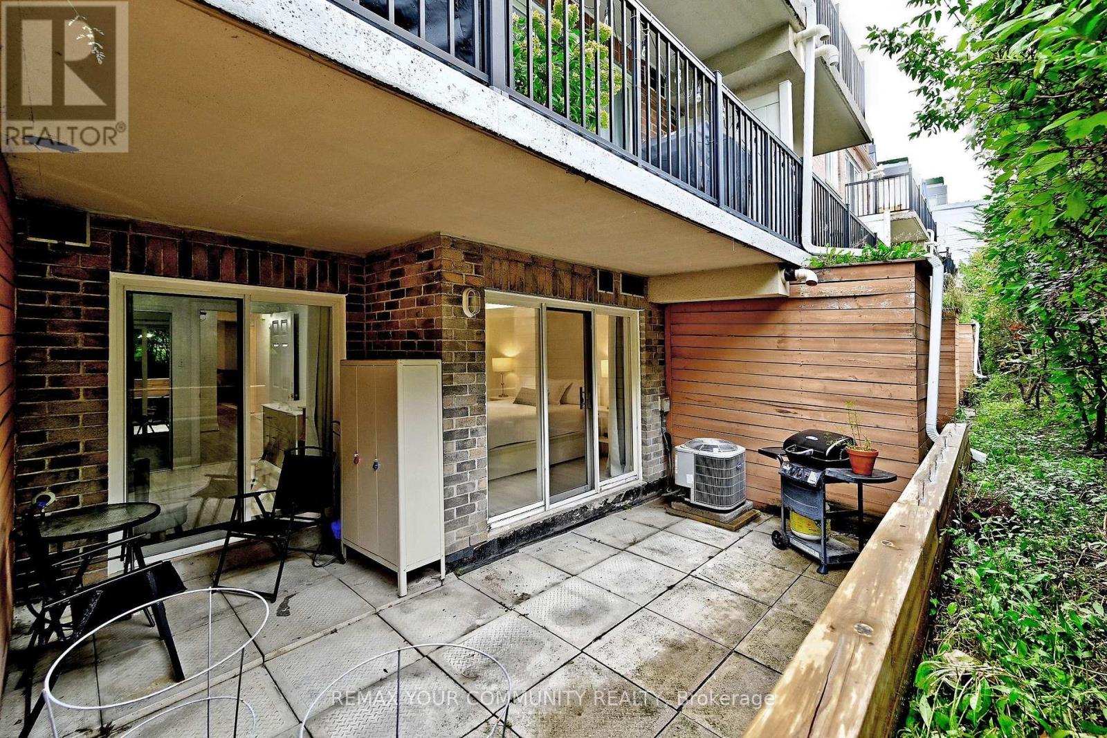 1047 - 115 George Appleton Way Property Photo 35