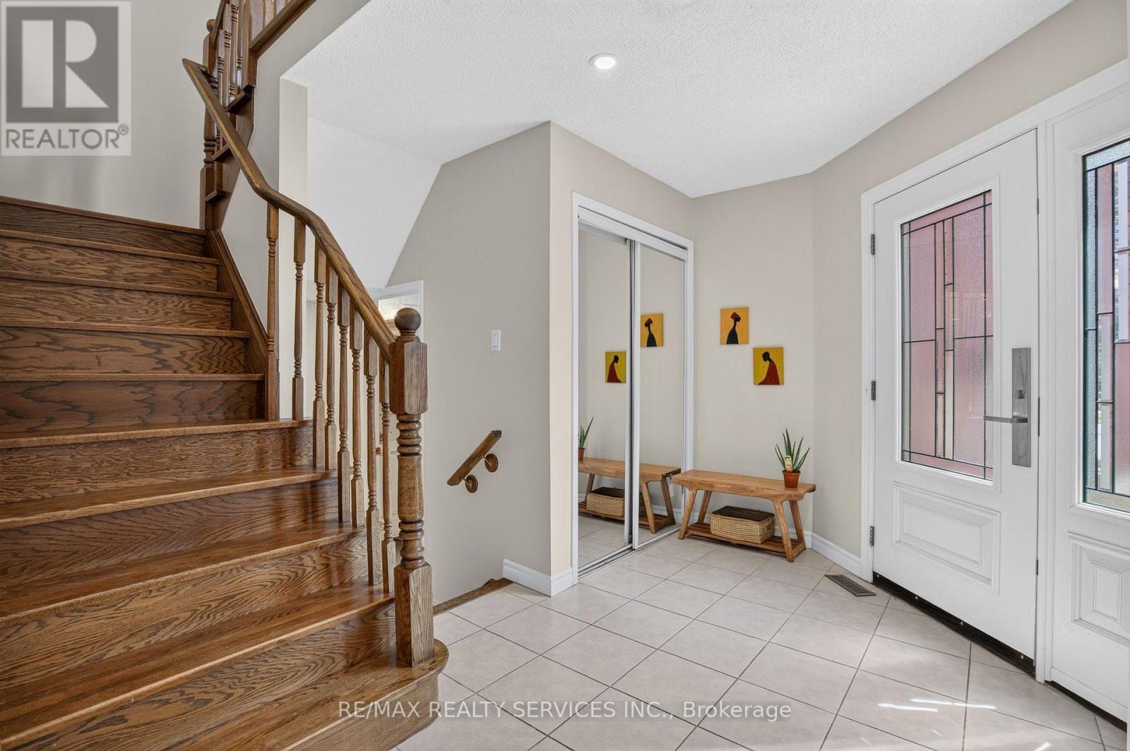 2153 Oak Bliss Crescent Property Photo 9