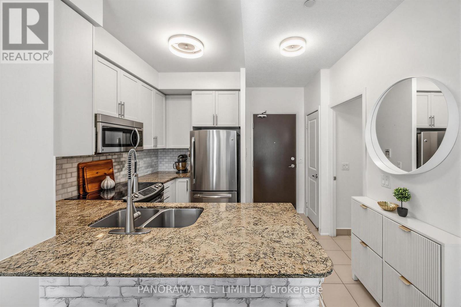 2806 - 215 Sherway Gardens Road Property Photo 9