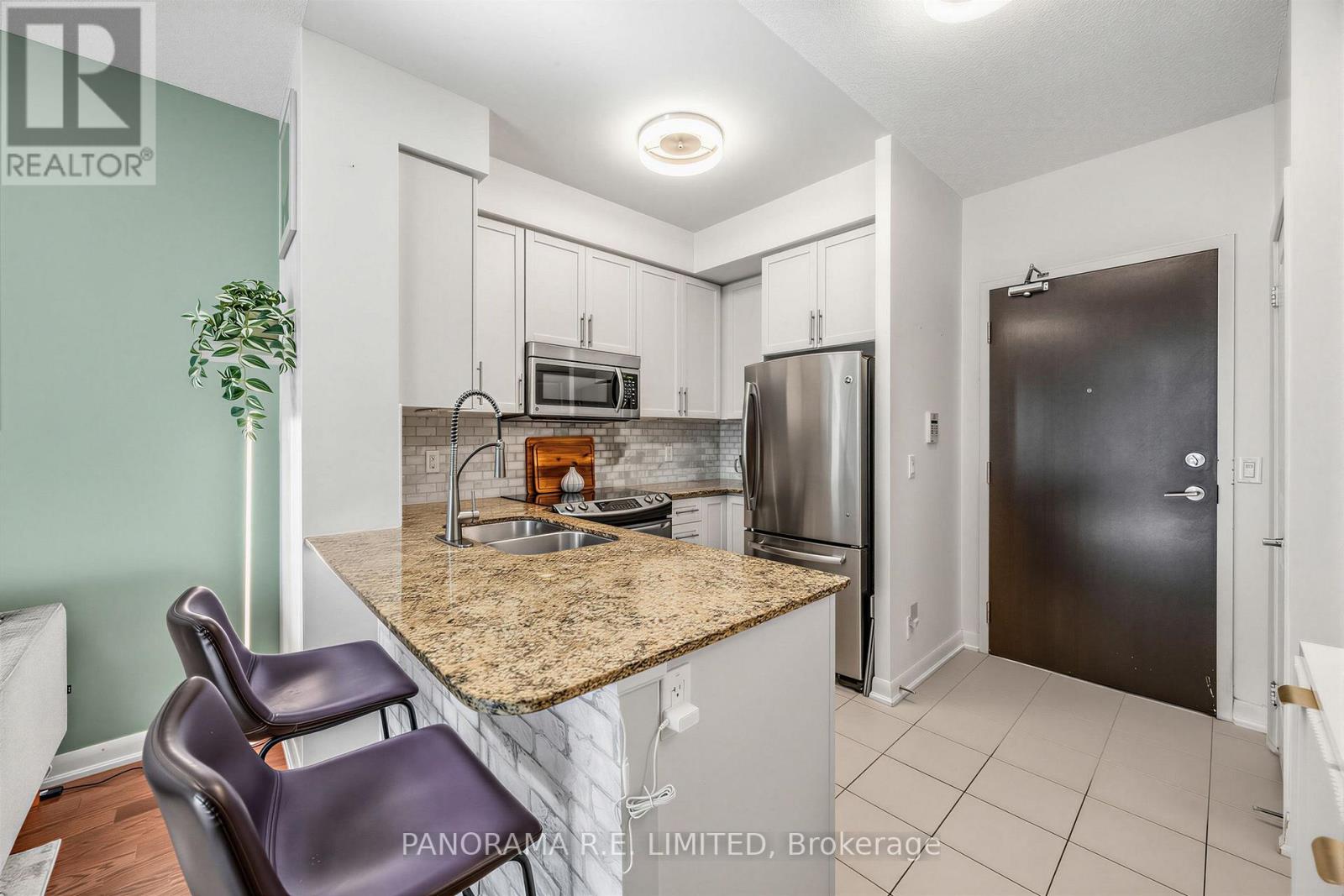 2806 - 215 Sherway Gardens Road Property Photo 10
