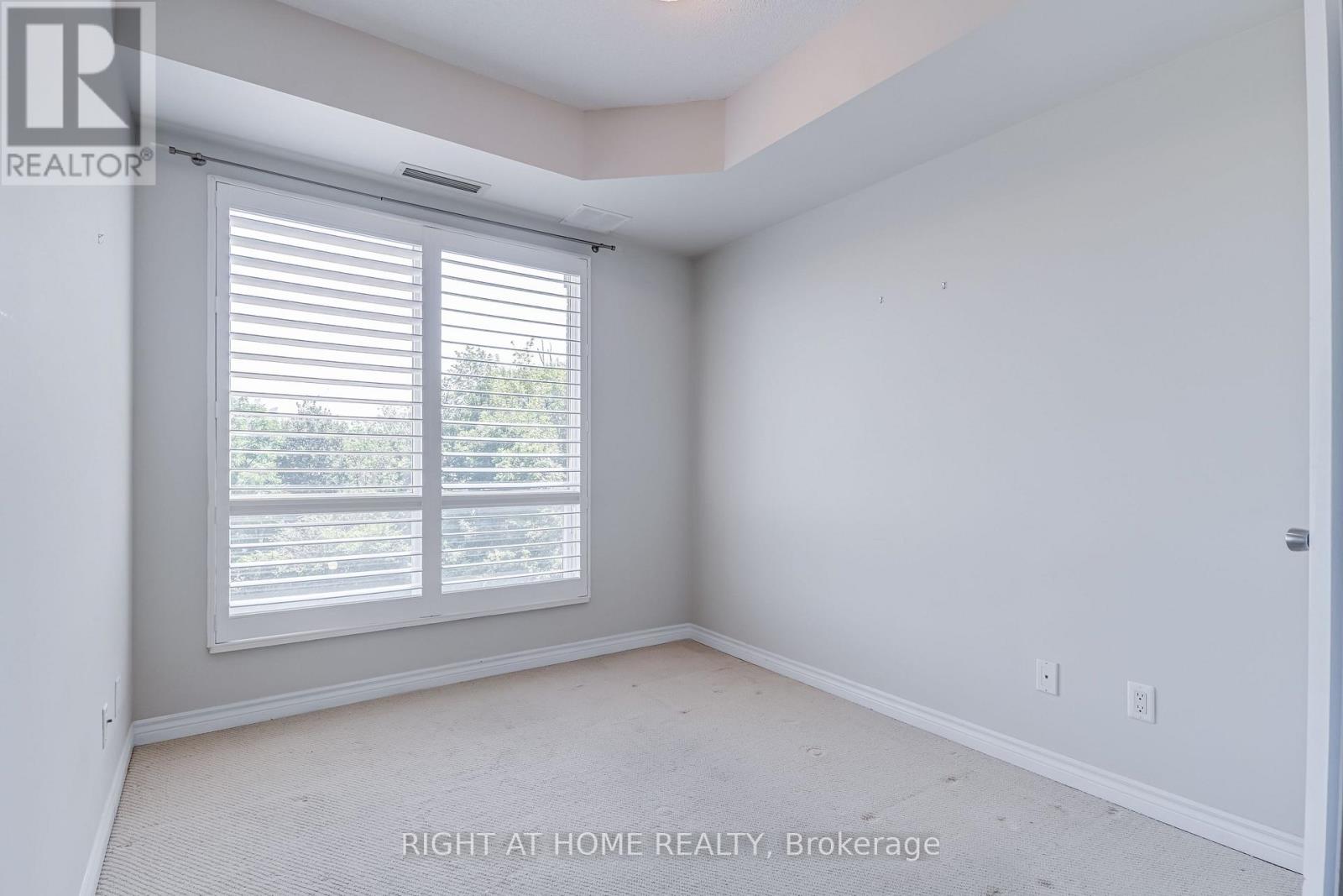 410 - 483 Faith Drive Property Photo 18