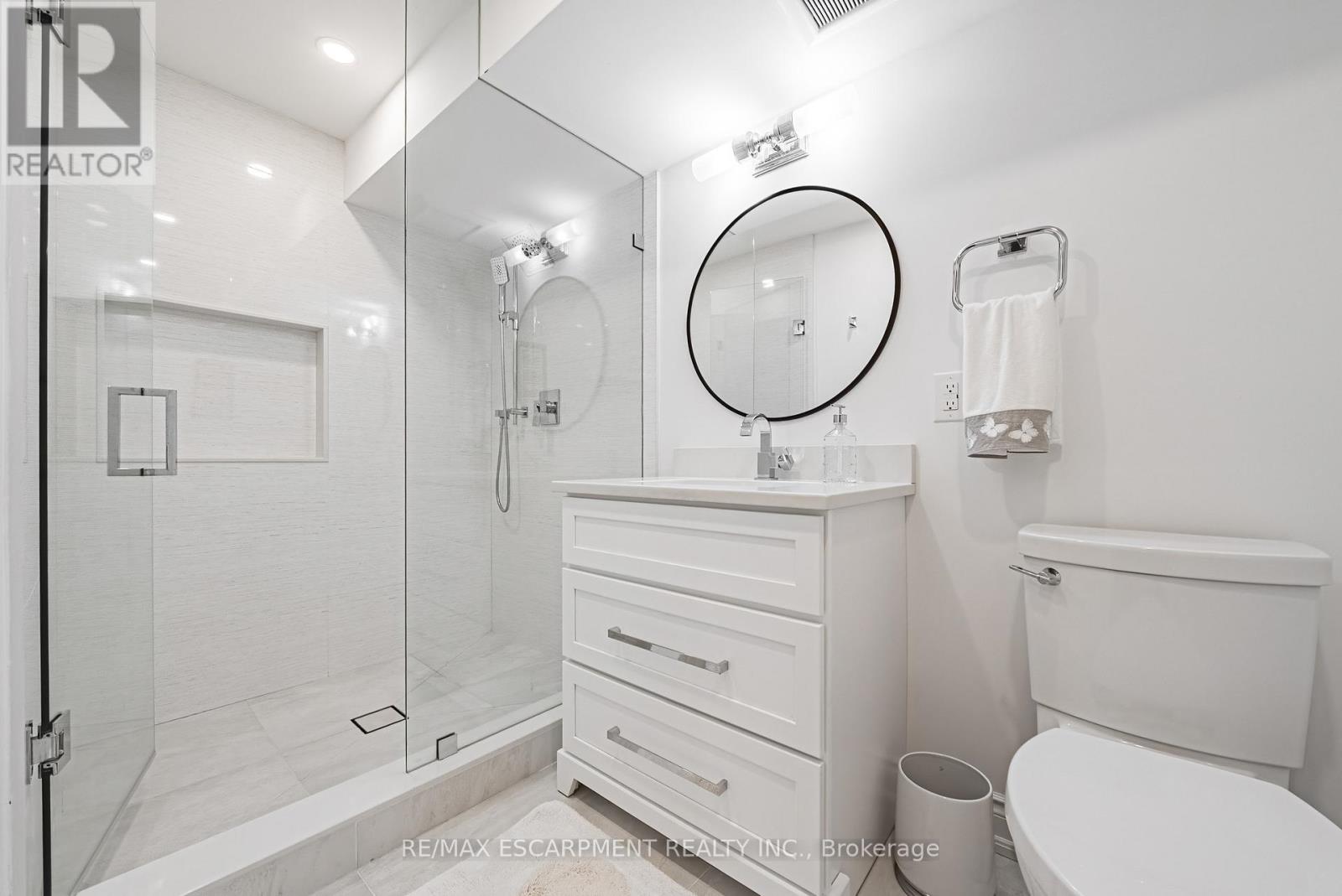 19 - 4211 Millcroft Park Drive Property Photo 34