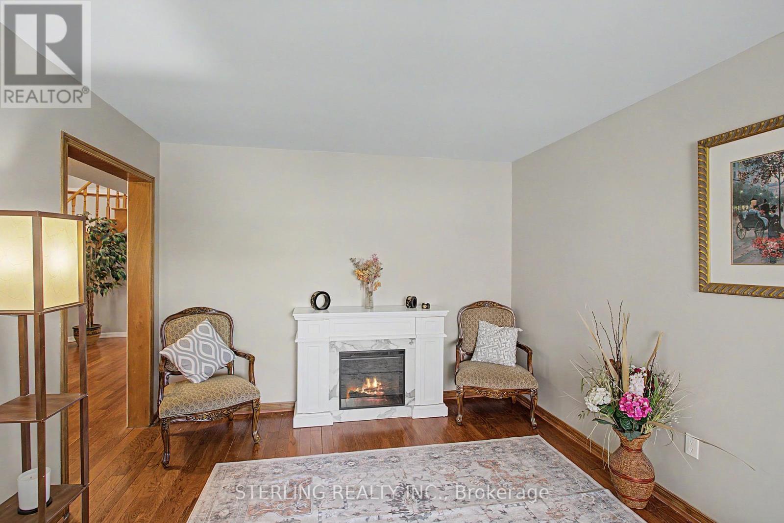 72 Sunforest Drive Property Photo 14