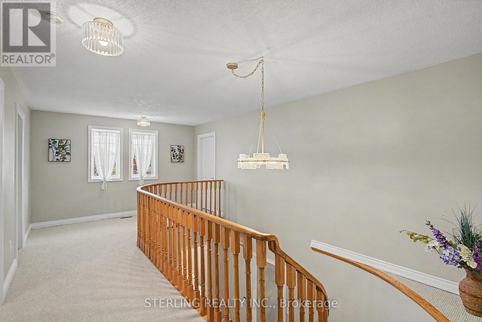 72 Sunforest Drive Property Photo 20