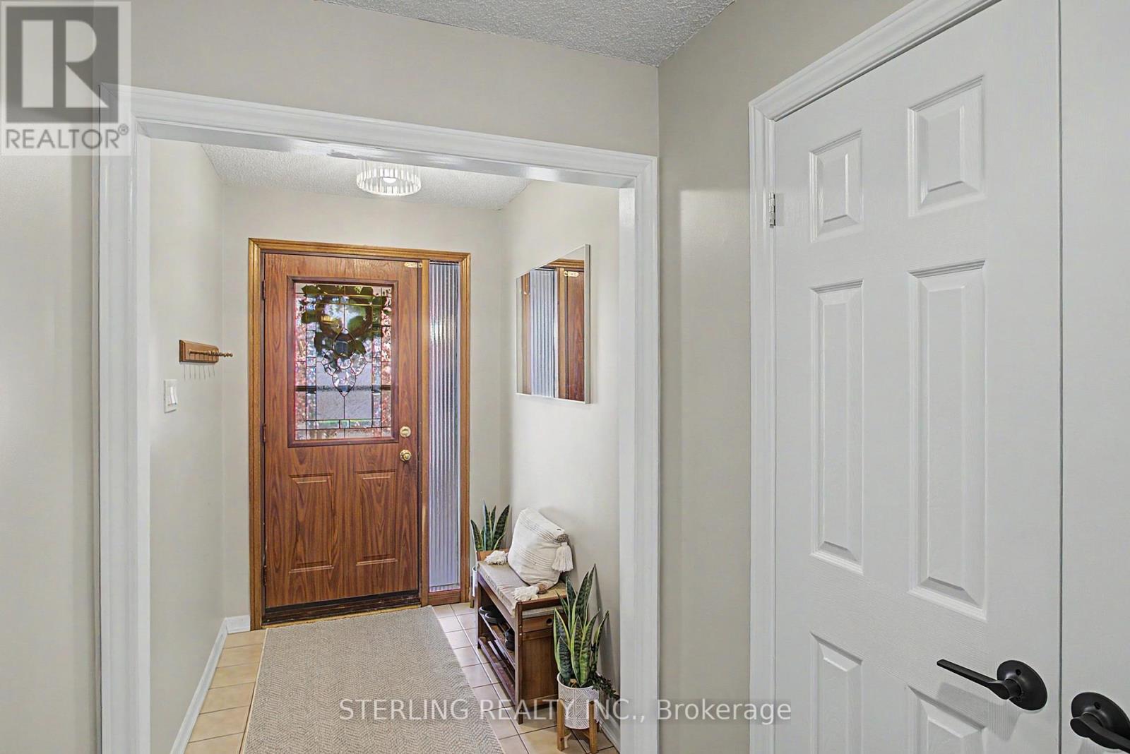 72 Sunforest Drive Property Photo 21
