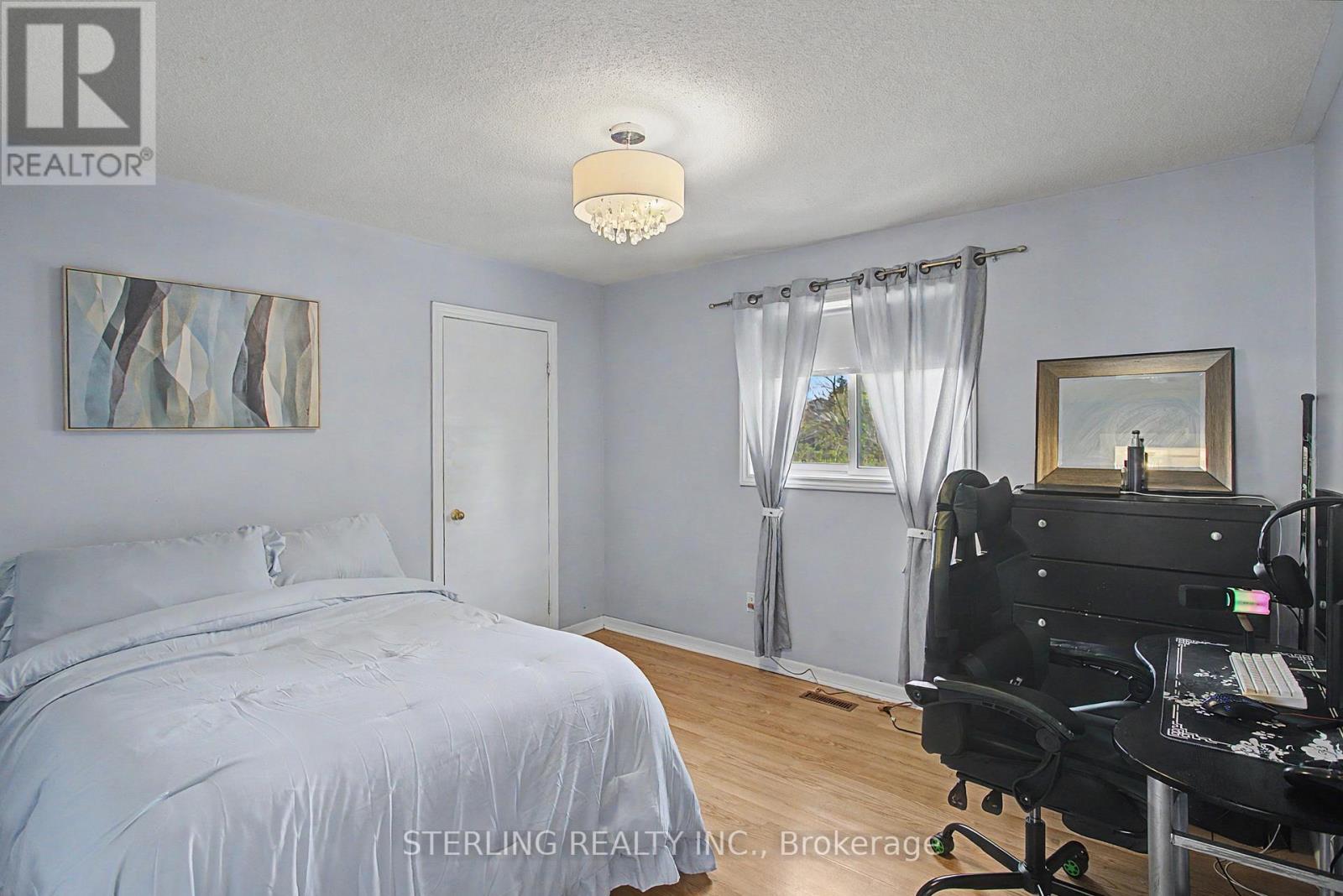72 Sunforest Drive Property Photo 22
