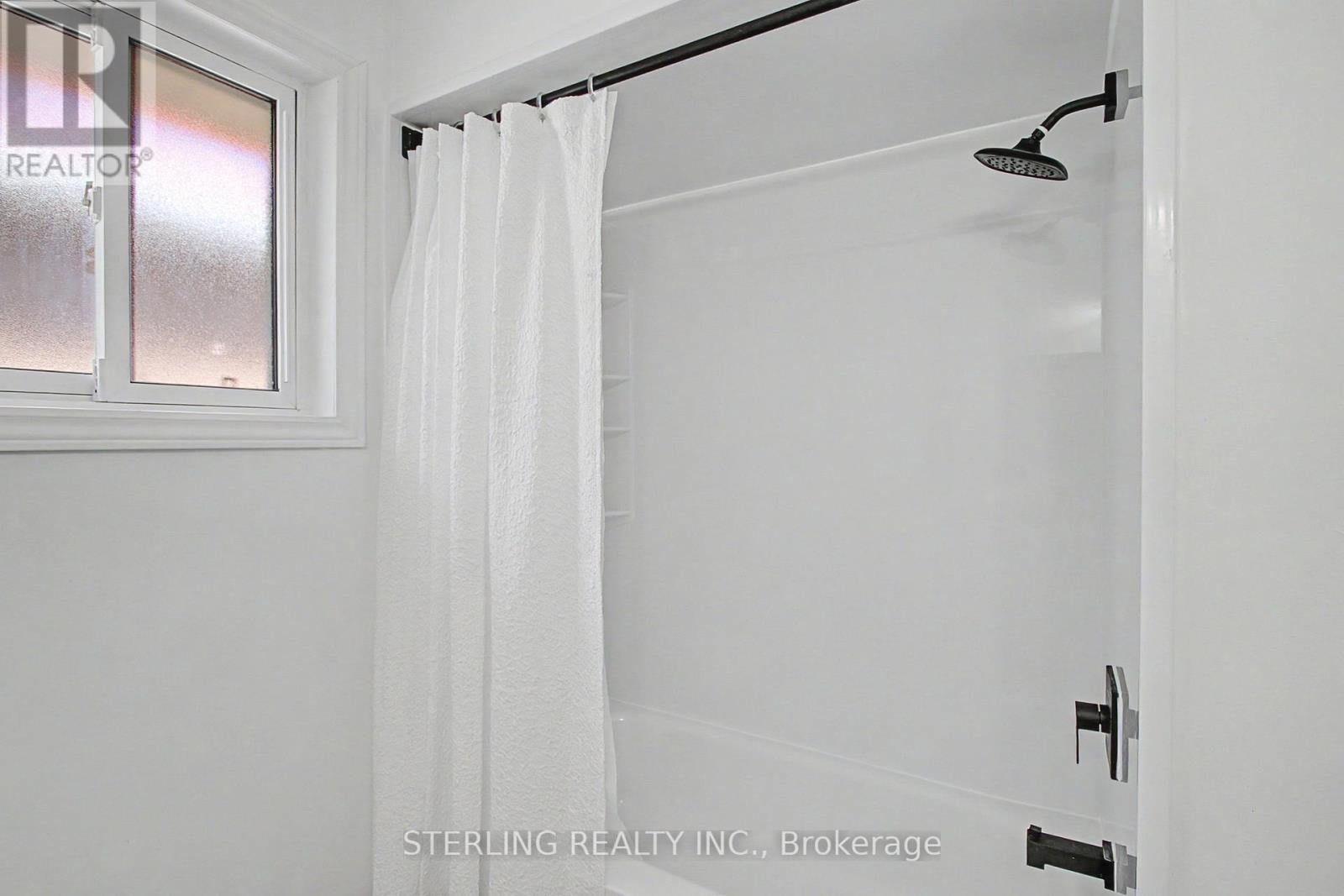 72 Sunforest Drive Property Photo 31