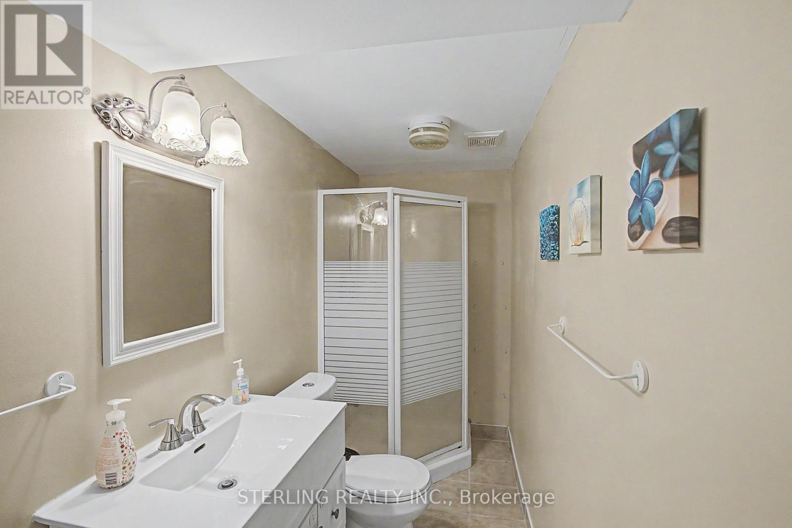 72 Sunforest Drive Property Photo 35