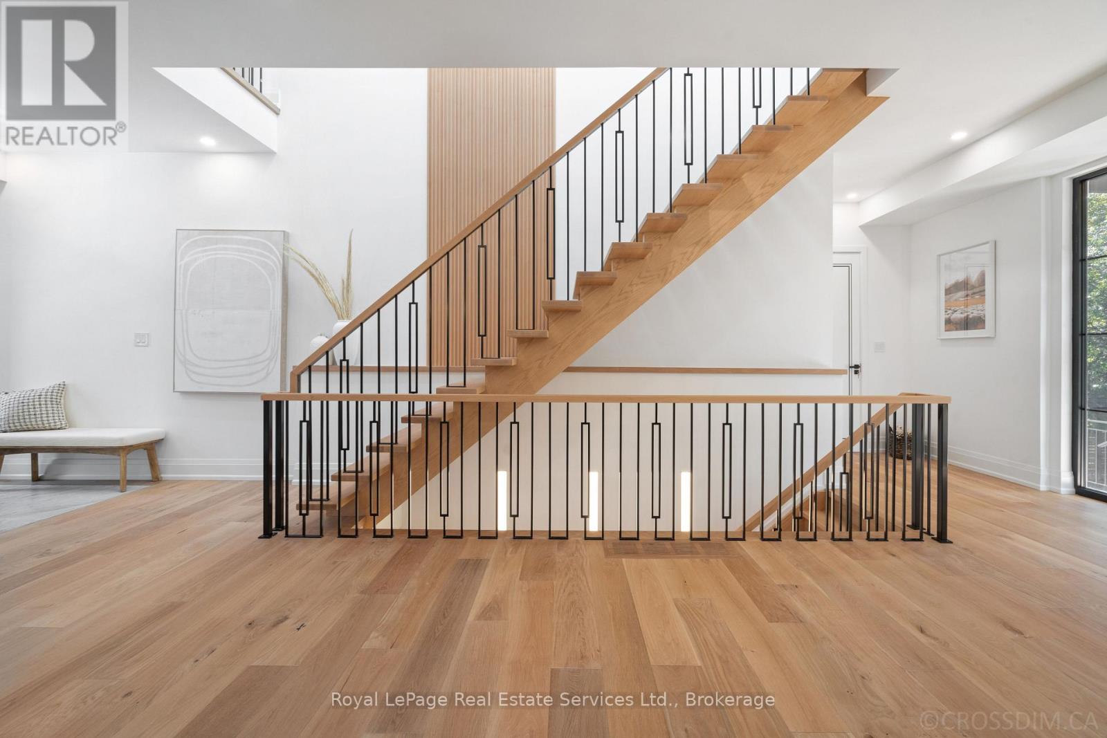 480 Scarsdale Crescent Property Photo 19