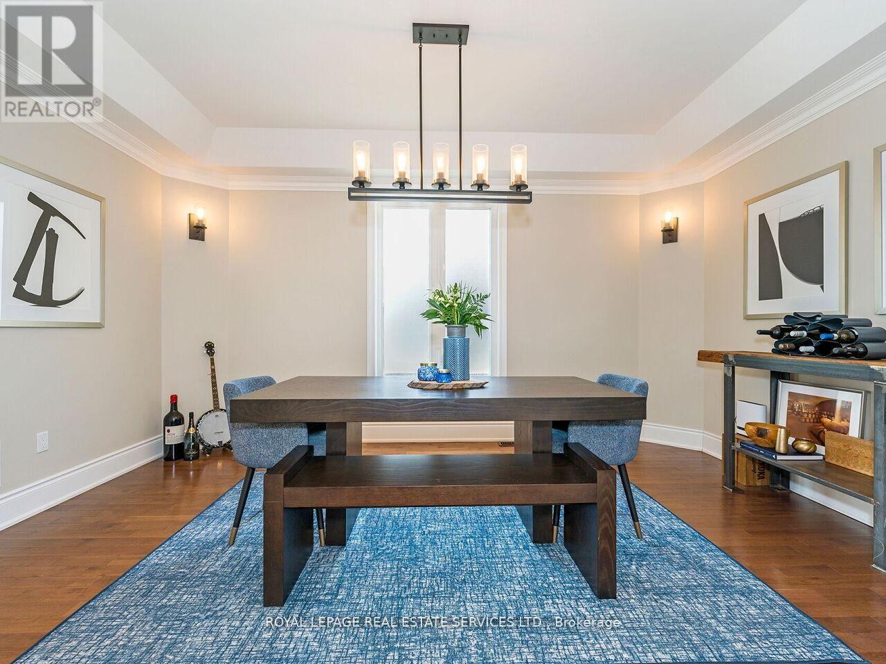 24 Jopling Avenue N Property Photo 10