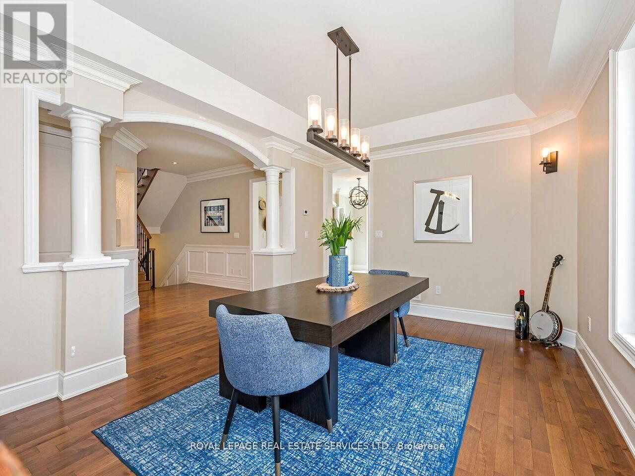 24 Jopling Avenue N Property Photo 12