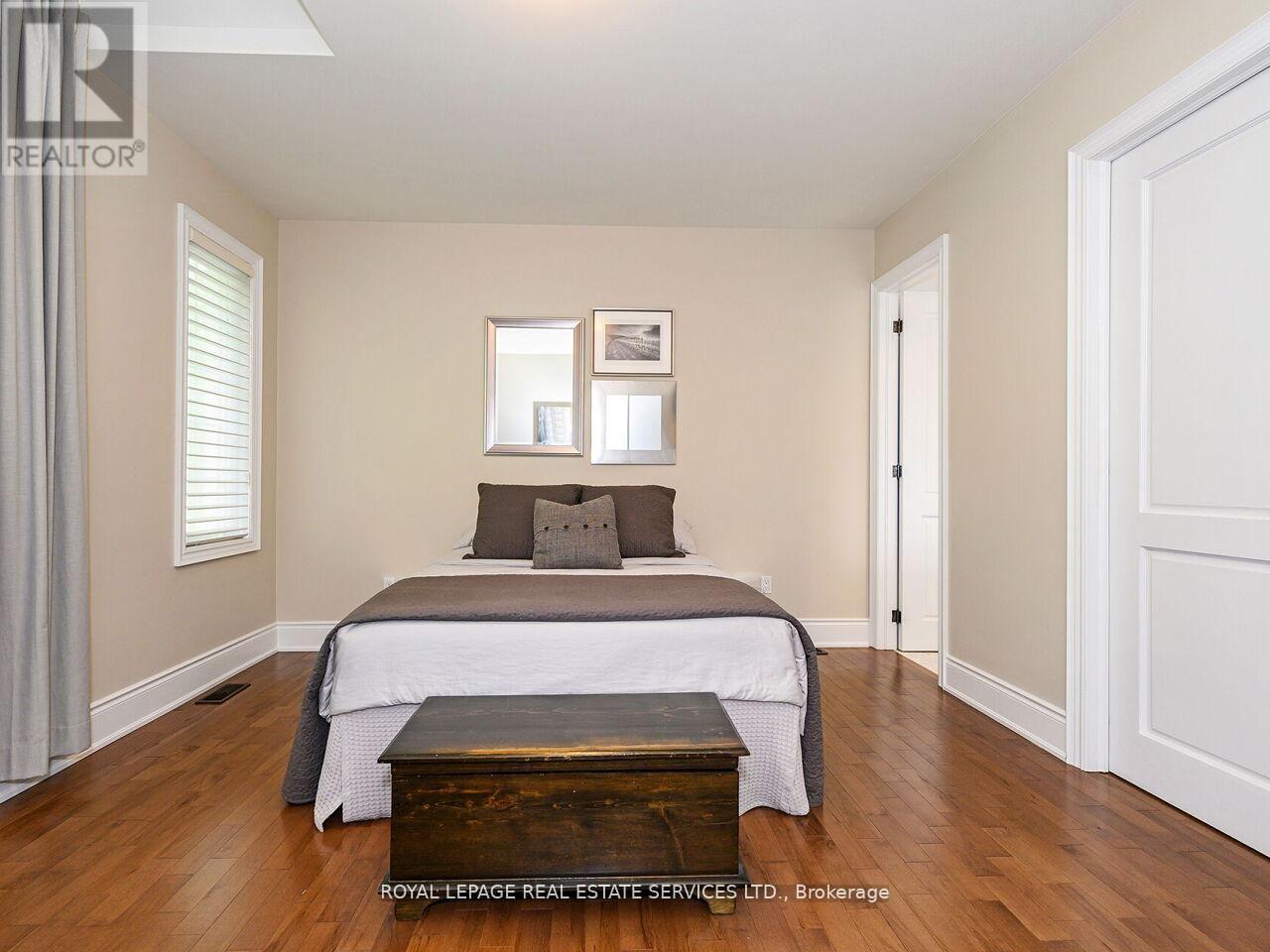 24 Jopling Avenue N Property Photo 30