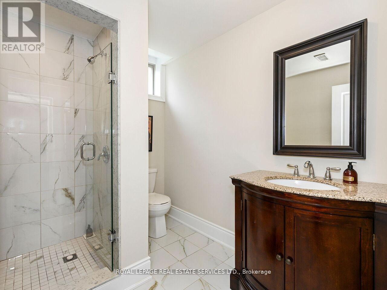 24 Jopling Avenue N Property Photo 34
