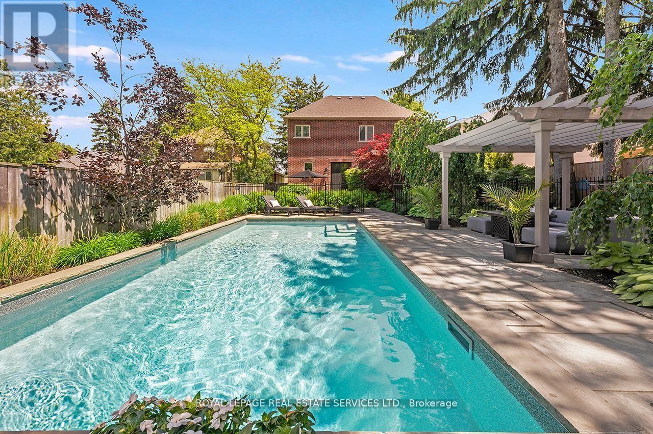 24 Jopling Avenue N Property Photo 42