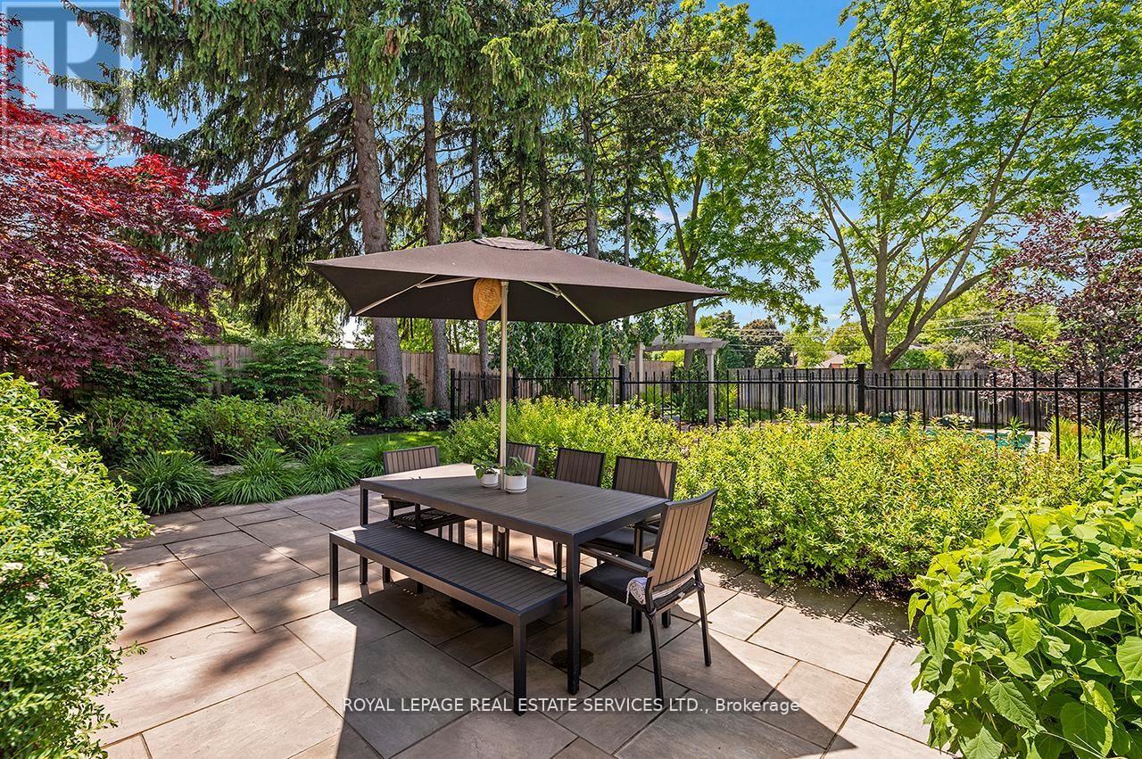 24 Jopling Avenue N Property Photo 44