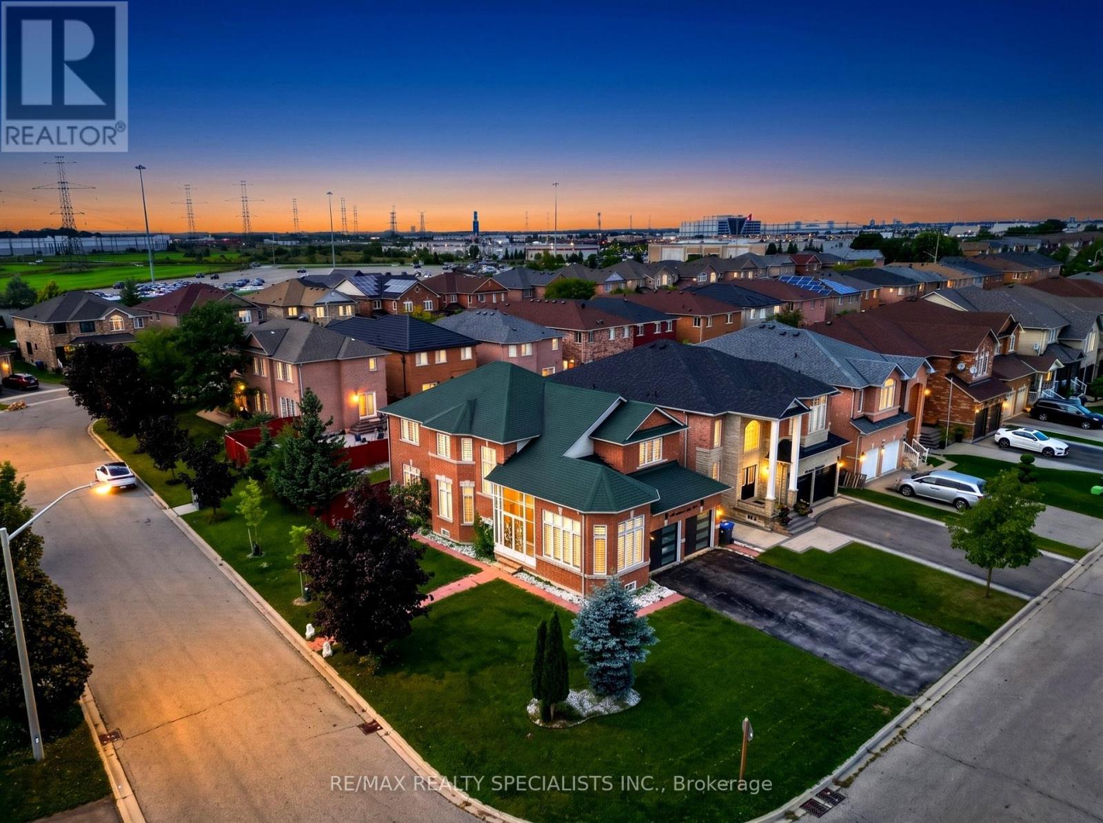 3463 Crimson King Circle Property Photo 1