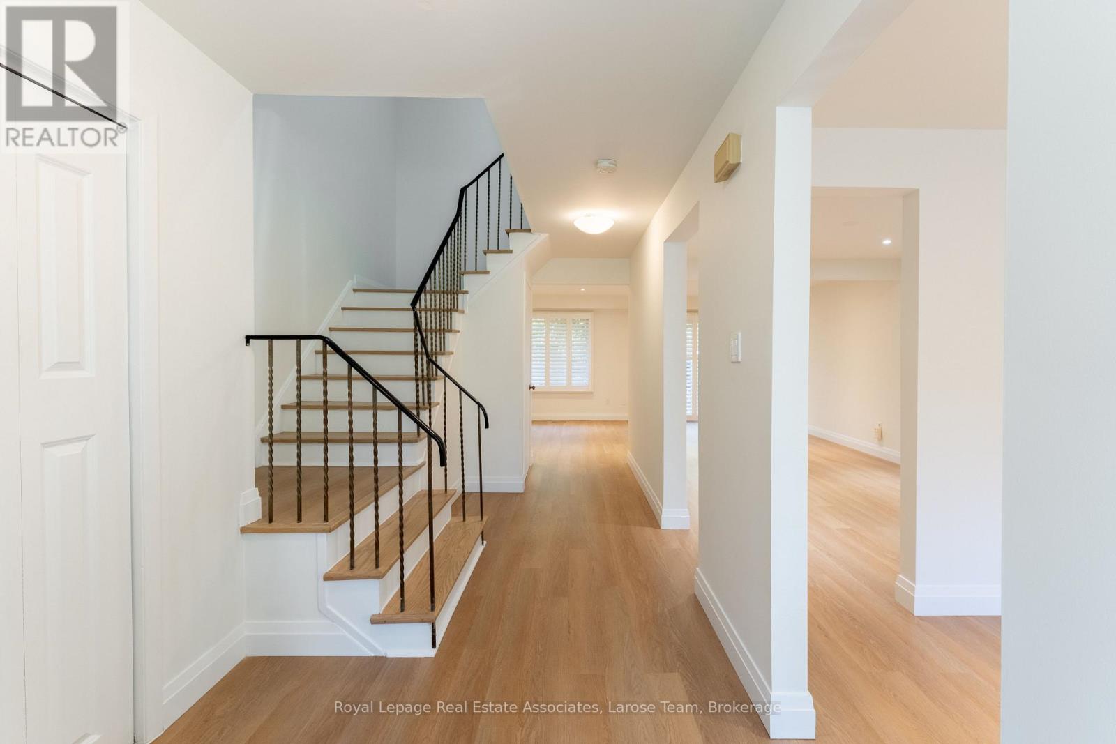 58 Silver Shadow Path Property Photo 2