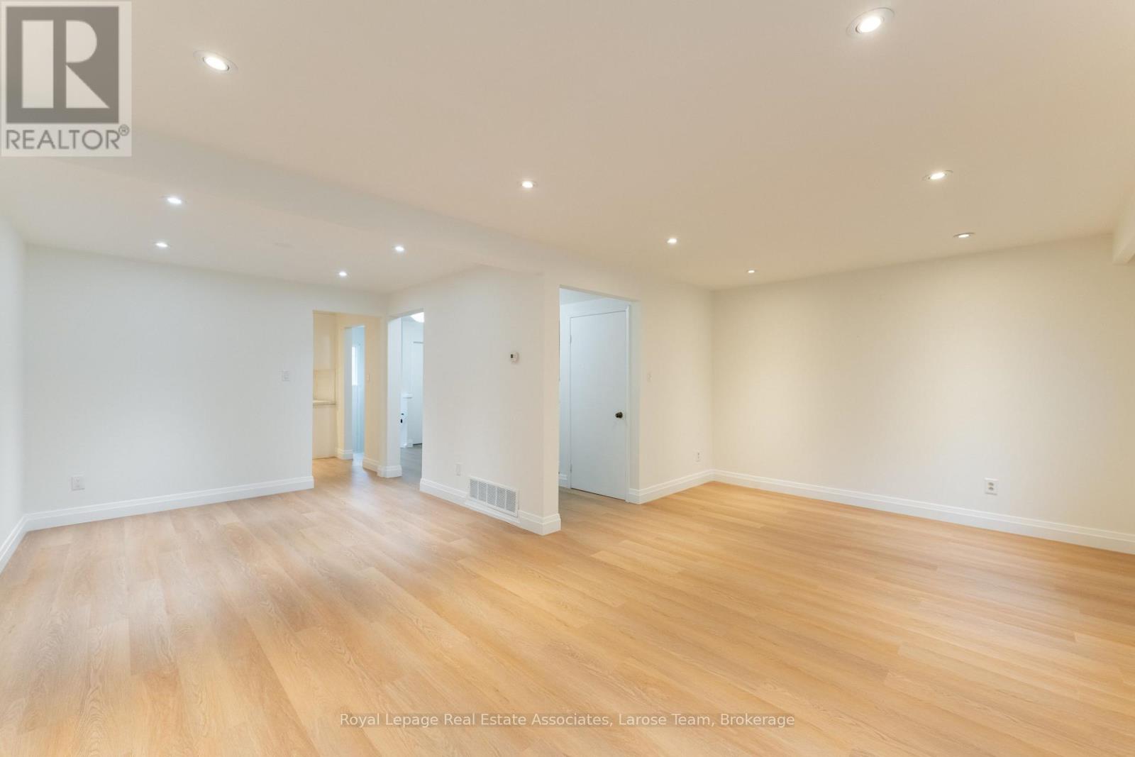 58 Silver Shadow Path Property Photo 7