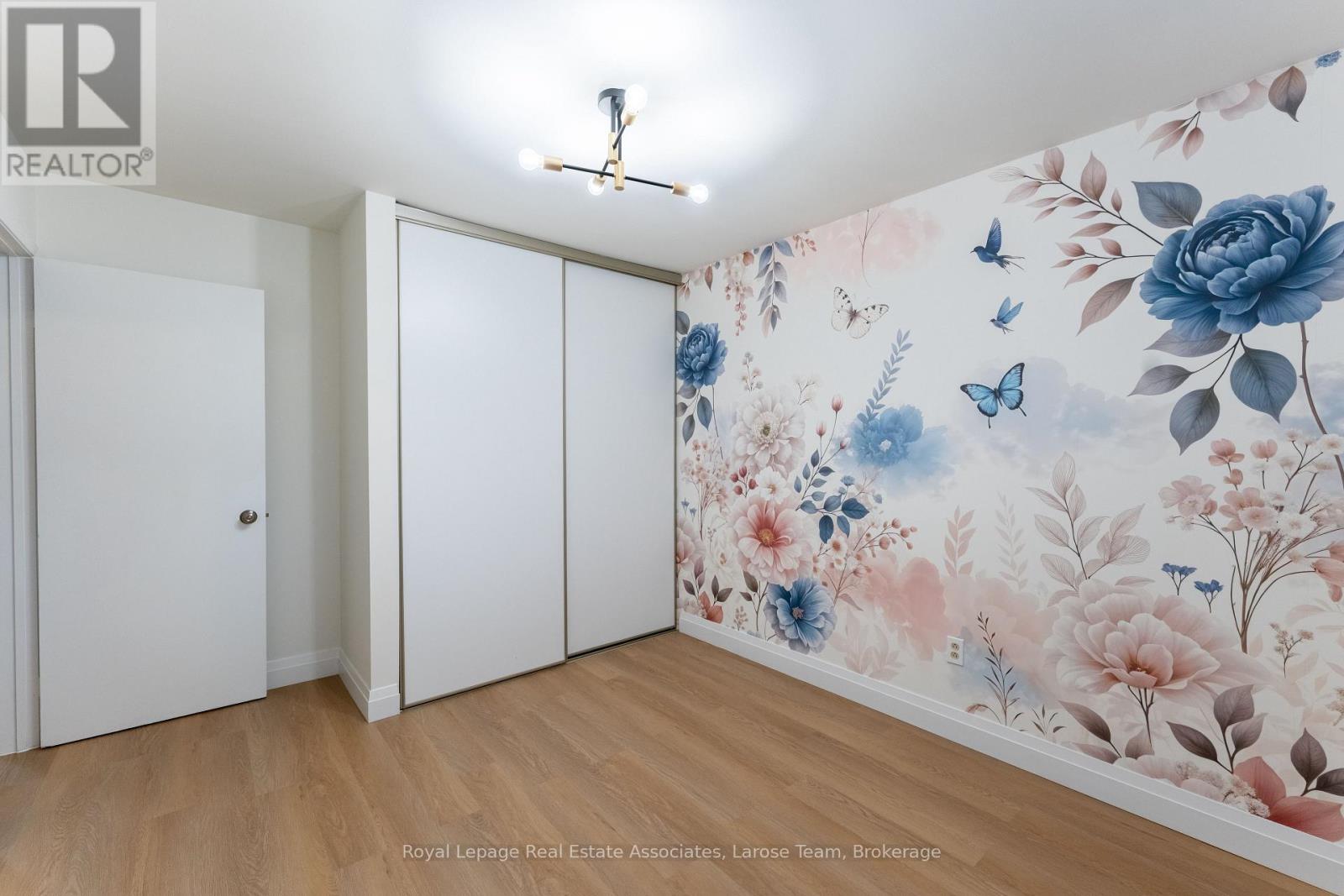 58 Silver Shadow Path Property Photo 23