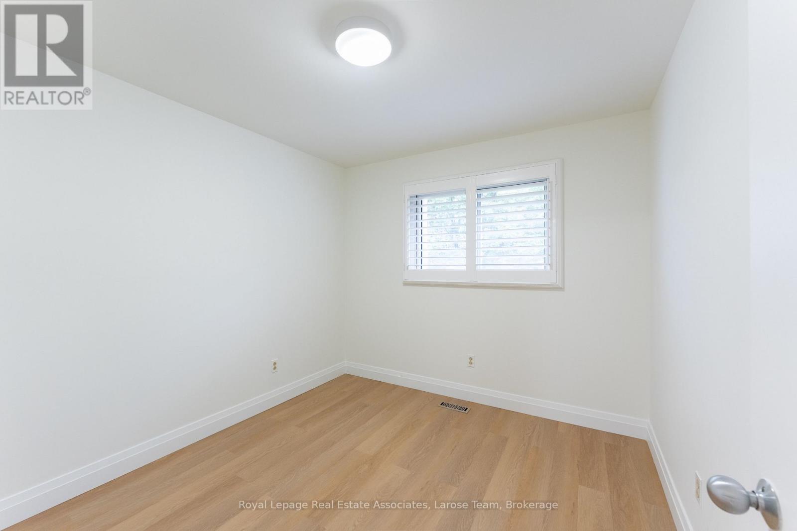 58 Silver Shadow Path Property Photo 26