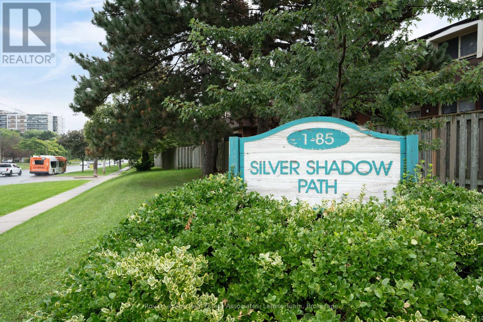 58 Silver Shadow Path Property Photo 39