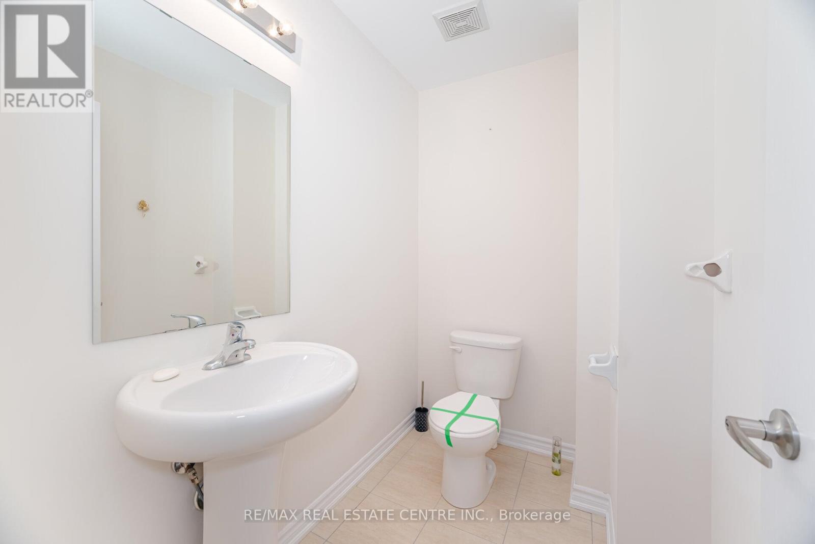11 Yately Street Property Photo 20
