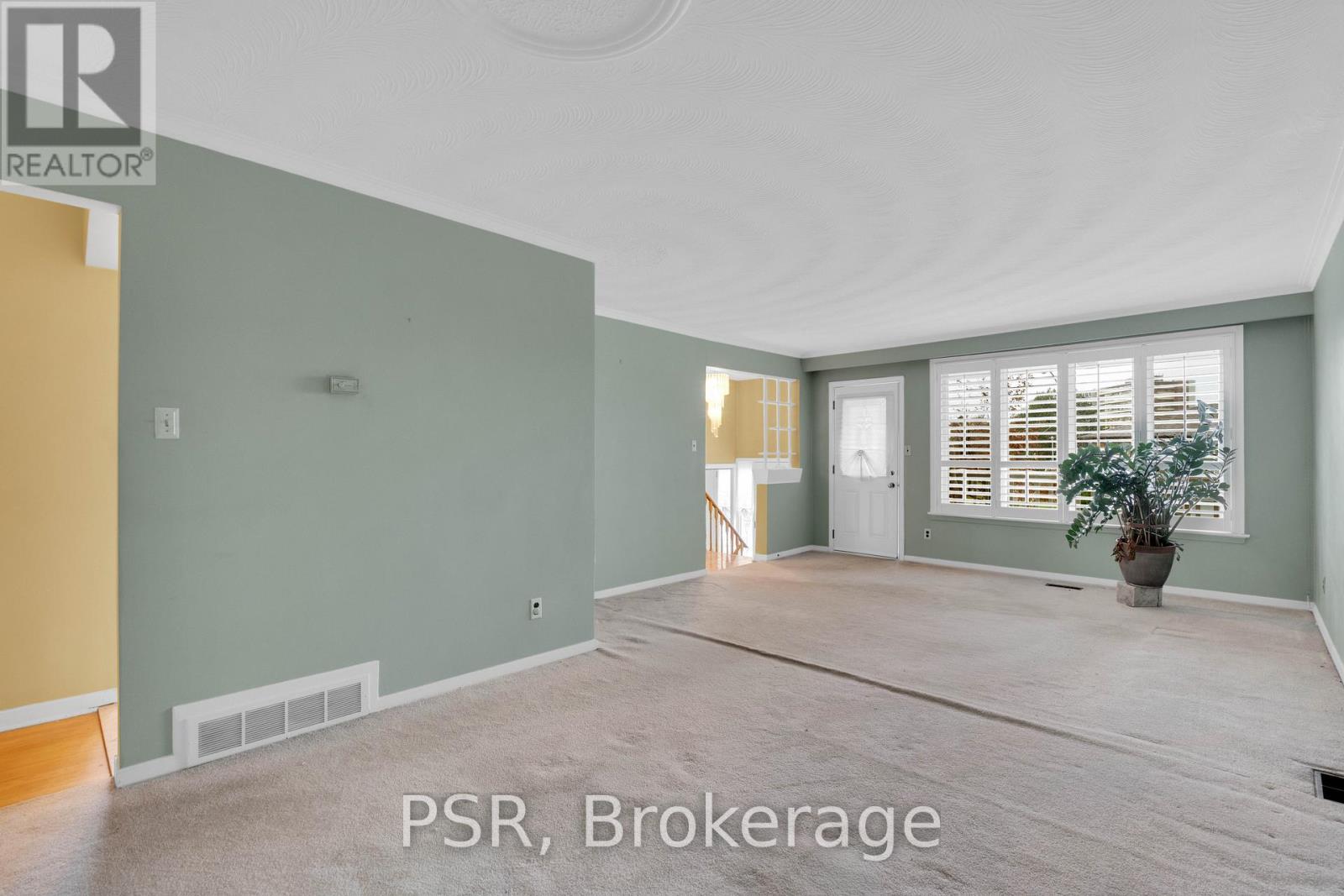 60 Bamford Crescent Property Photo 11